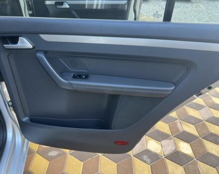 Сірий Фольксваген Туран, об'ємом двигуна 1.4 л та пробігом 220 тис. км за 8850 $, фото 21 на Automoto.ua