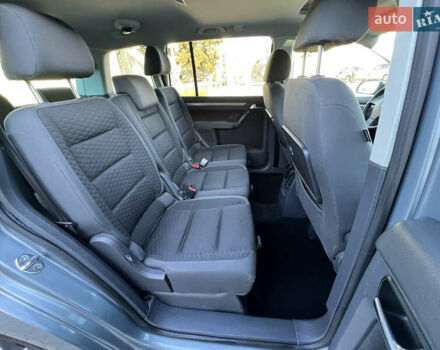 Серый Фольксваген Туран, объемом двигателя 1.4 л и пробегом 188 тыс. км за 6000 $, фото 50 на Automoto.ua