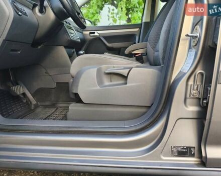 Серый Фольксваген Туран, объемом двигателя 1.39 л и пробегом 235 тыс. км за 8550 $, фото 16 на Automoto.ua