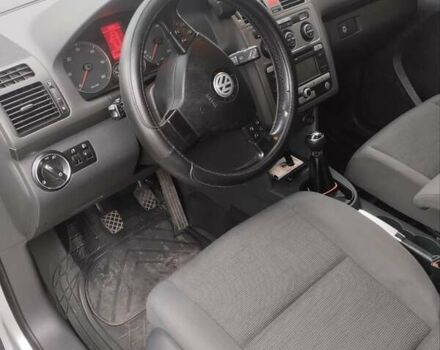 Сірий Фольксваген Туран, об'ємом двигуна 1.9 л та пробігом 257 тис. км за 8600 $, фото 13 на Automoto.ua
