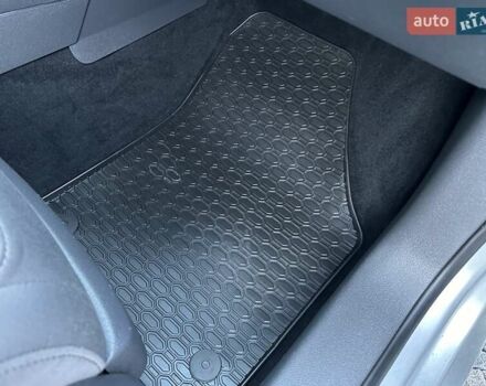 Серый Фольксваген Туран, объемом двигателя 1.4 л и пробегом 142 тыс. км за 8650 $, фото 83 на Automoto.ua