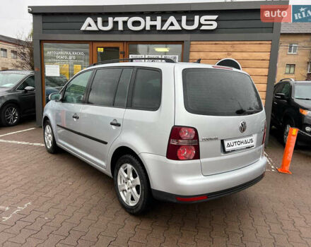 Серый Фольксваген Туран, объемом двигателя 1.9 л и пробегом 235 тыс. км за 7999 $, фото 7 на Automoto.ua