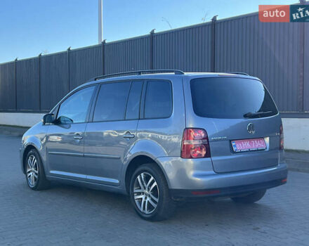 Серый Фольксваген Туран, объемом двигателя 1.4 л и пробегом 188 тыс. км за 6000 $, фото 16 на Automoto.ua