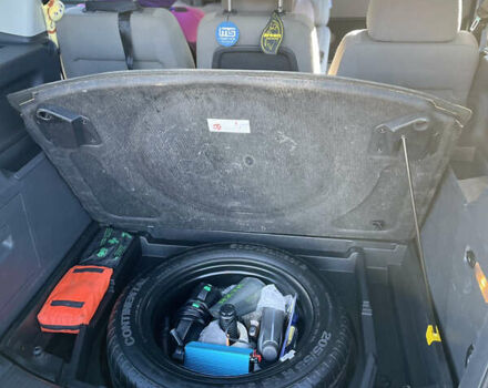 Серый Фольксваген Туран, объемом двигателя 1.97 л и пробегом 280 тыс. км за 8500 $, фото 13 на Automoto.ua