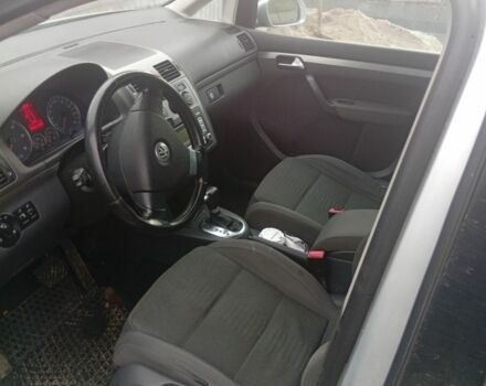 Сірий Фольксваген Туран, об'ємом двигуна 1.9 л та пробігом 359 тис. км за 2150 $, фото 5 на Automoto.ua