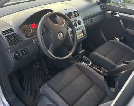 Сірий Фольксваген Туран, об'ємом двигуна 1.4 л та пробігом 210 тис. км за 7000 $, фото 6 на Automoto.ua