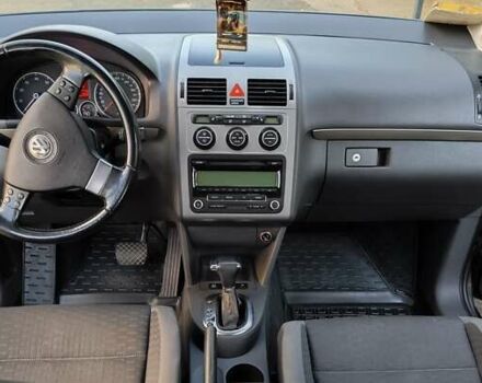 Серый Фольксваген Туран, объемом двигателя 1.39 л и пробегом 235 тыс. км за 8550 $, фото 7 на Automoto.ua