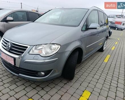 Серый Фольксваген Туран, объемом двигателя 1.4 л и пробегом 170 тыс. км за 7882 $, фото 3 на Automoto.ua