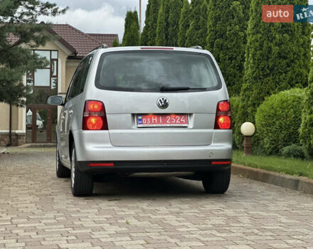 Серый Фольксваген Туран, объемом двигателя 1.6 л и пробегом 211 тыс. км за 7450 $, фото 14 на Automoto.ua