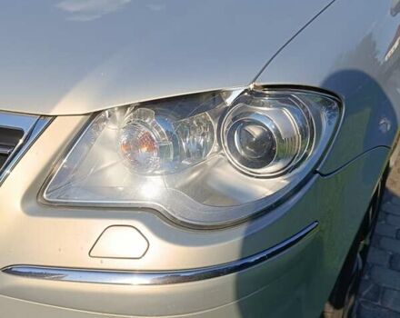 Серый Фольксваген Туран, объемом двигателя 1.9 л и пробегом 340 тыс. км за 8500 $, фото 36 на Automoto.ua