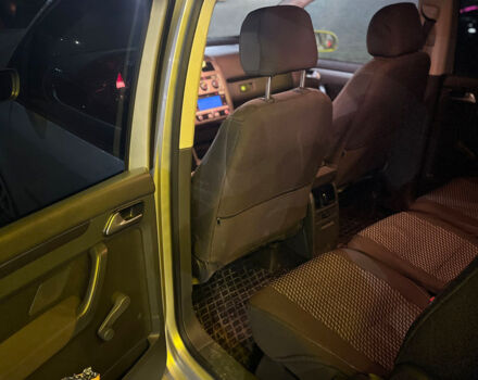 Серый Фольксваген Туран, объемом двигателя 1.9 л и пробегом 229 тыс. км за 8600 $, фото 22 на Automoto.ua