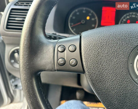 Сірий Фольксваген Туран, об'ємом двигуна 1.6 л та пробігом 196 тис. км за 8199 $, фото 53 на Automoto.ua