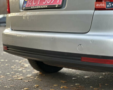 Сірий Фольксваген Туран, об'ємом двигуна 1.6 л та пробігом 196 тис. км за 8199 $, фото 15 на Automoto.ua