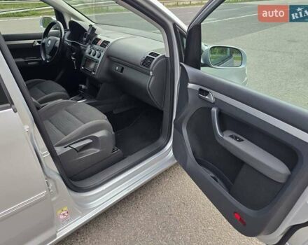 Серый Фольксваген Туран, объемом двигателя 2 л и пробегом 237 тыс. км за 9699 $, фото 43 на Automoto.ua