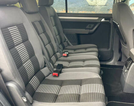 Серый Фольксваген Туран, объемом двигателя 1.6 л и пробегом 220 тыс. км за 8600 $, фото 55 на Automoto.ua