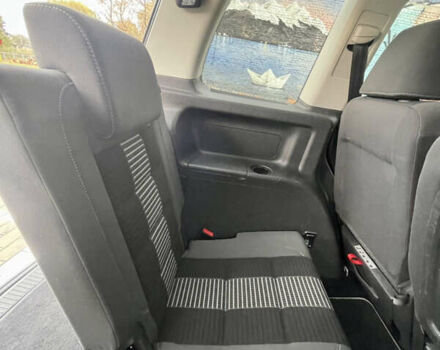 Серый Фольксваген Туран, объемом двигателя 1.6 л и пробегом 220 тыс. км за 8600 $, фото 63 на Automoto.ua