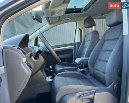 Серый Фольксваген Туран, объемом двигателя 1.4 л и пробегом 188 тыс. км за 6000 $, фото 74 на Automoto.ua