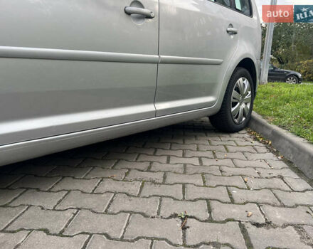 Сірий Фольксваген Туран, об'ємом двигуна 1.4 л та пробігом 193 тис. км за 6500 $, фото 37 на Automoto.ua