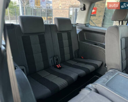 Серый Фольксваген Туран, объемом двигателя 1.6 л и пробегом 236 тыс. км за 8200 $, фото 50 на Automoto.ua