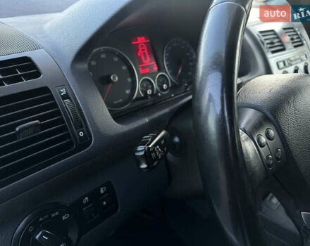 Серый Фольксваген Туран, объемом двигателя 1.6 л и пробегом 236 тыс. км за 8200 $, фото 28 на Automoto.ua