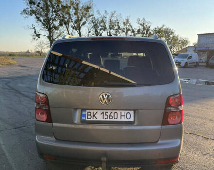 Серый Фольксваген Туран, объемом двигателя 1.39 л и пробегом 196 тыс. км за 7700 $, фото 7 на Automoto.ua