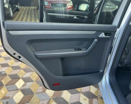 Сірий Фольксваген Туран, об'ємом двигуна 1.4 л та пробігом 220 тис. км за 8850 $, фото 16 на Automoto.ua