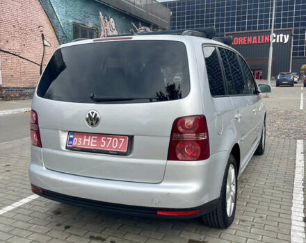 Серый Фольксваген Туран, объемом двигателя 1.6 л и пробегом 220 тыс. км за 8600 $, фото 9 на Automoto.ua