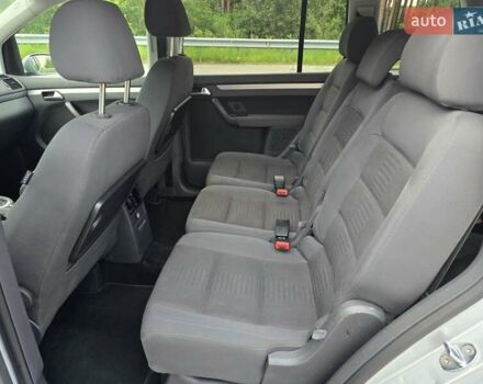 Серый Фольксваген Туран, объемом двигателя 2 л и пробегом 237 тыс. км за 9699 $, фото 25 на Automoto.ua