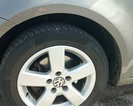 Серый Фольксваген Туран, объемом двигателя 1.9 л и пробегом 235 тыс. км за 8500 $, фото 16 на Automoto.ua