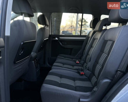 Серый Фольксваген Туран, объемом двигателя 1.6 л и пробегом 236 тыс. км за 8200 $, фото 37 на Automoto.ua