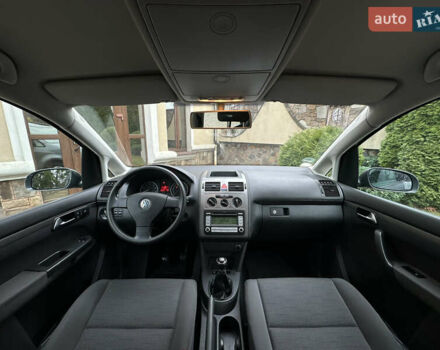 Серый Фольксваген Туран, объемом двигателя 1.6 л и пробегом 210 тыс. км за 7350 $, фото 36 на Automoto.ua