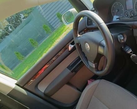 Серый Фольксваген Туран, объемом двигателя 1.9 л и пробегом 340 тыс. км за 8500 $, фото 51 на Automoto.ua