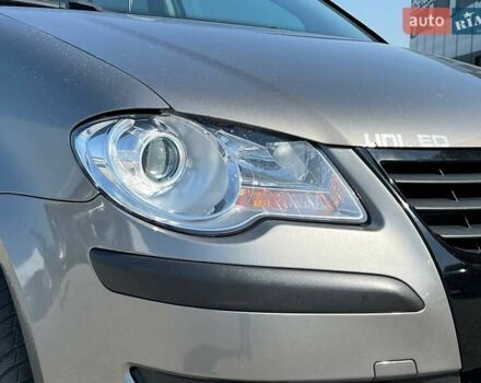 Сірий Фольксваген Туран, об'ємом двигуна 1.6 л та пробігом 254 тис. км за 7590 $, фото 12 на Automoto.ua