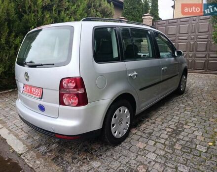 Сірий Фольксваген Туран, об'ємом двигуна 1.6 л та пробігом 216 тис. км за 7700 $, фото 14 на Automoto.ua