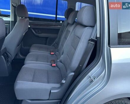 Серый Фольксваген Туран, объемом двигателя 1.4 л и пробегом 142 тыс. км за 8650 $, фото 64 на Automoto.ua