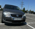 Серый Фольксваген Туран, объемом двигателя 2 л и пробегом 226 тыс. км за 10750 $, фото 3 на Automoto.ua