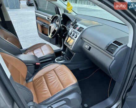 Сірий Фольксваген Туран, об'ємом двигуна 0 л та пробігом 180 тис. км за 7700 $, фото 19 на Automoto.ua