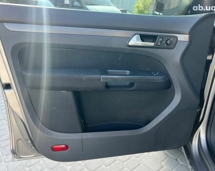 Серый Фольксваген Туран, объемом двигателя 1.6 л и пробегом 254 тыс. км за 7590 $, фото 14 на Automoto.ua
