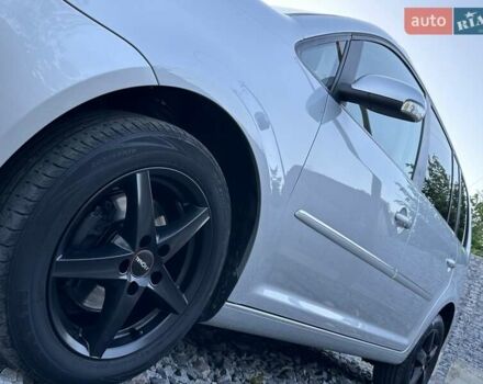 Серый Фольксваген Туран, объемом двигателя 1.4 л и пробегом 142 тыс. км за 8650 $, фото 26 на Automoto.ua