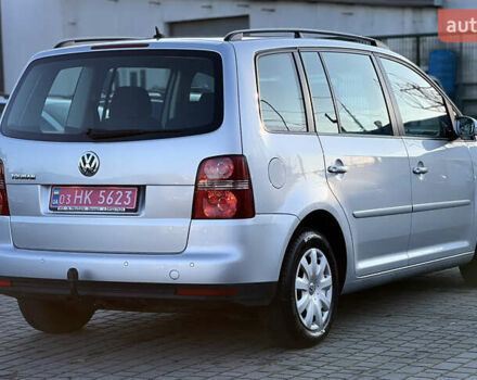 Серый Фольксваген Туран, объемом двигателя 1.4 л и пробегом 175 тыс. км за 7500 $, фото 5 на Automoto.ua