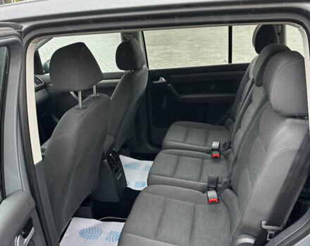 Серый Фольксваген Туран, объемом двигателя 1.4 л и пробегом 240 тыс. км за 6800 $, фото 15 на Automoto.ua