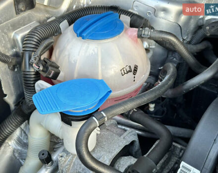 Сірий Фольксваген Туран, об'ємом двигуна 1.6 л та пробігом 196 тис. км за 8199 $, фото 78 на Automoto.ua