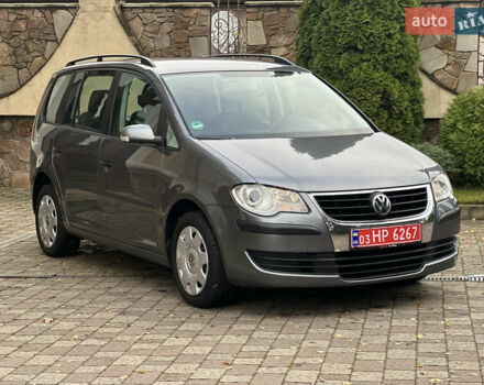 Серый Фольксваген Туран, объемом двигателя 1.6 л и пробегом 210 тыс. км за 7350 $, фото 12 на Automoto.ua