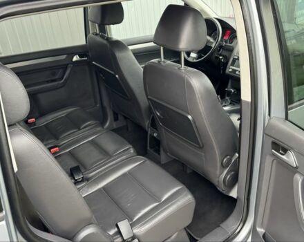 Серый Фольксваген Туран, объемом двигателя 1.4 л и пробегом 187 тыс. км за 8250 $, фото 19 на Automoto.ua