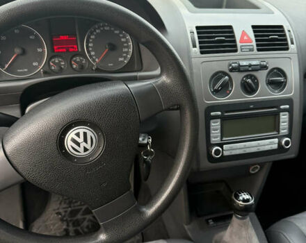 Серый Фольксваген Туран, объемом двигателя 1.9 л и пробегом 344 тыс. км за 6500 $, фото 8 на Automoto.ua