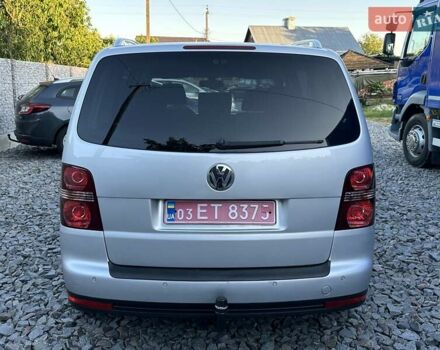 Серый Фольксваген Туран, объемом двигателя 1.4 л и пробегом 142 тыс. км за 8650 $, фото 2 на Automoto.ua