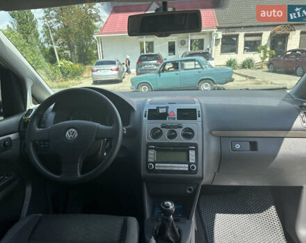 Сірий Фольксваген Туран, об'ємом двигуна 1.39 л та пробігом 216 тис. км за 6500 $, фото 6 на Automoto.ua