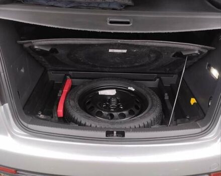 Сірий Фольксваген Туран, об'ємом двигуна 1.9 л та пробігом 257 тис. км за 8600 $, фото 8 на Automoto.ua