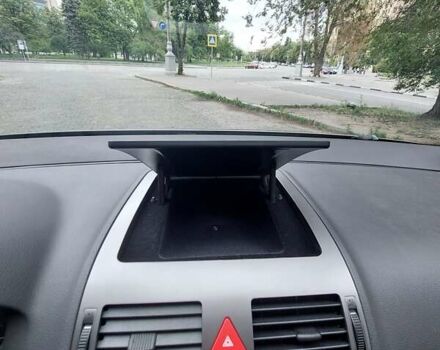 Сірий Фольксваген Туран, об'ємом двигуна 1.4 л та пробігом 232 тис. км за 7000 $, фото 20 на Automoto.ua