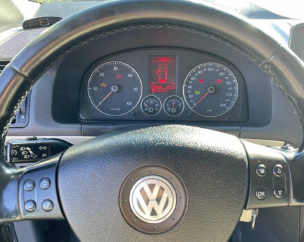 Серый Фольксваген Туран, объемом двигателя 1.97 л и пробегом 280 тыс. км за 8500 $, фото 8 на Automoto.ua